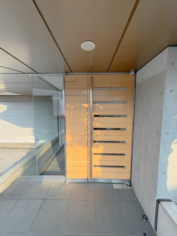 エントランス　清潔なエントランスです