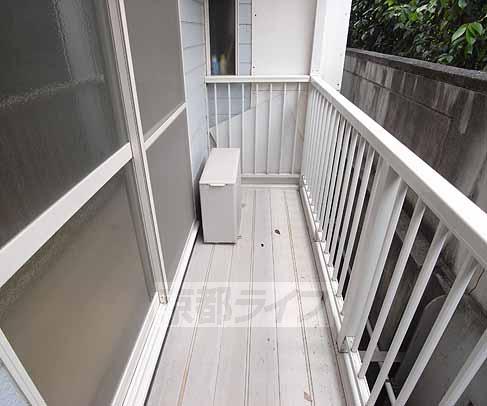 バルコニー　十分なスペースですね・