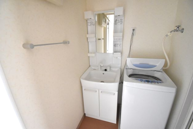 洗面設備　洗髪洗面化粧台