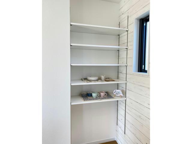 その他部屋・スペース　キッチン横の収納スペース