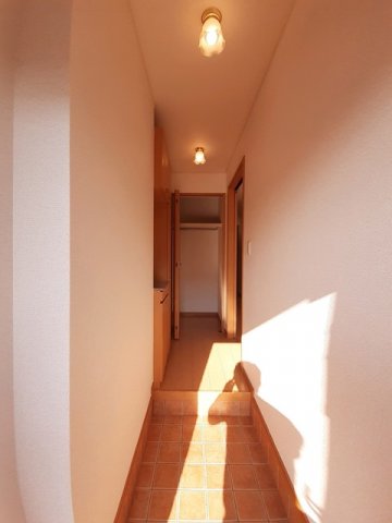 玄関　収納もある玄関です