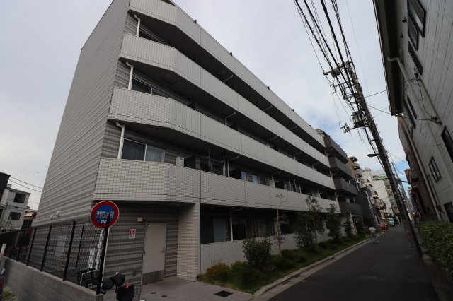 建物外観　落ち着いた雰囲気の外観です