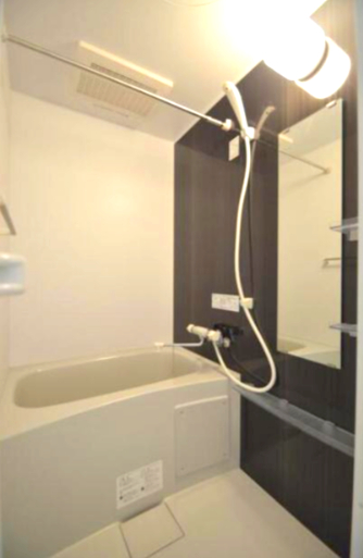 バス・シャワールーム　浴室