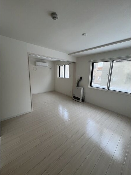 居室・リビング　☆9.7帖の広々としたリビングです！