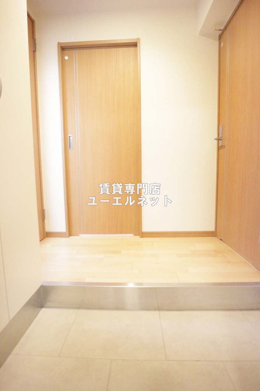 玄関　住まいの顔ともなる玄関