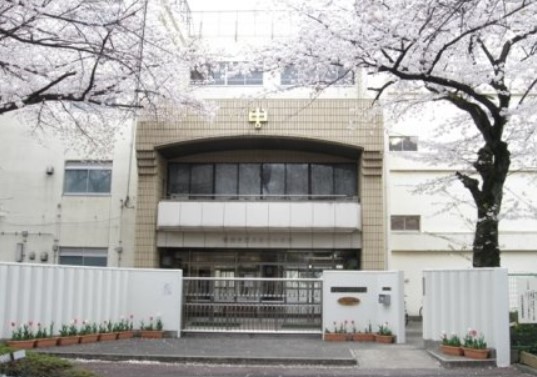 中学校　世田谷区立駒留中学校（中学校）まで488m