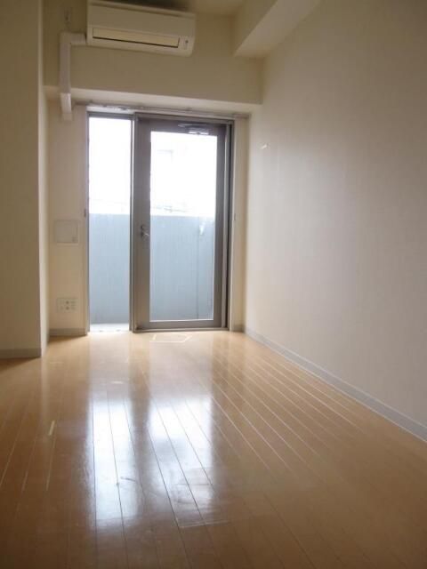 居室・リビング　使いやすい居間です