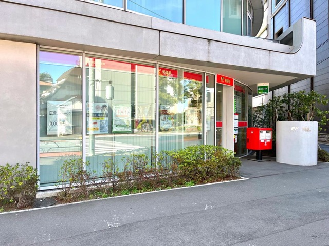 郵便局　乃木坂駅前郵便局（郵便局）まで112m