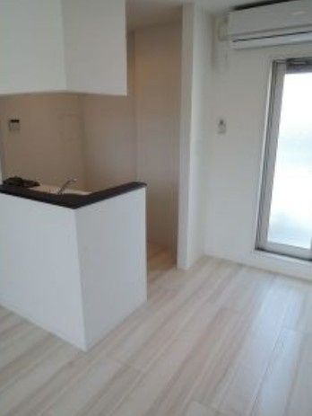 居室・リビング　☆明るい居室☆