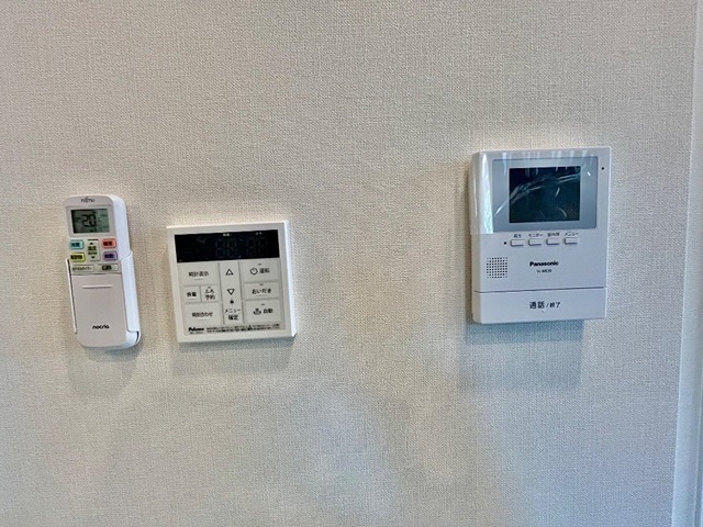 セキュリティ　モニター付きインターホンです。