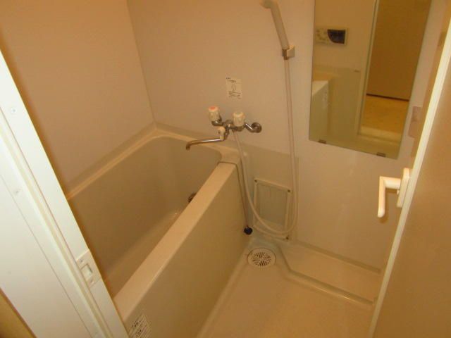 バス・シャワールーム　■追焚＆浴室暖房乾燥機能付きのオートバス♪