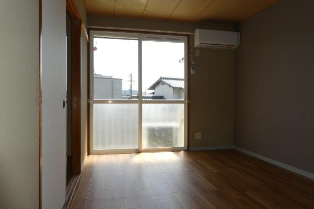 居室・リビング　洋室