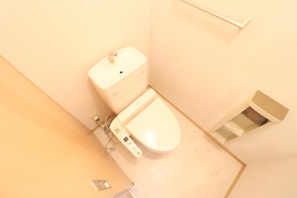 トイレ　温水洗浄便座♪