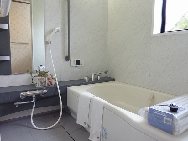 バス・シャワールーム　日々の暮らしに欠かせないお風呂です※現状優先