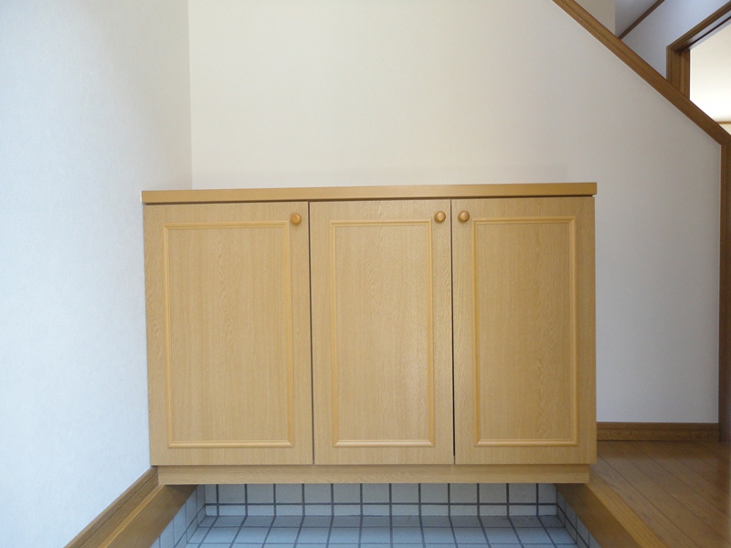 玄関　収納もある玄関です※現状優先