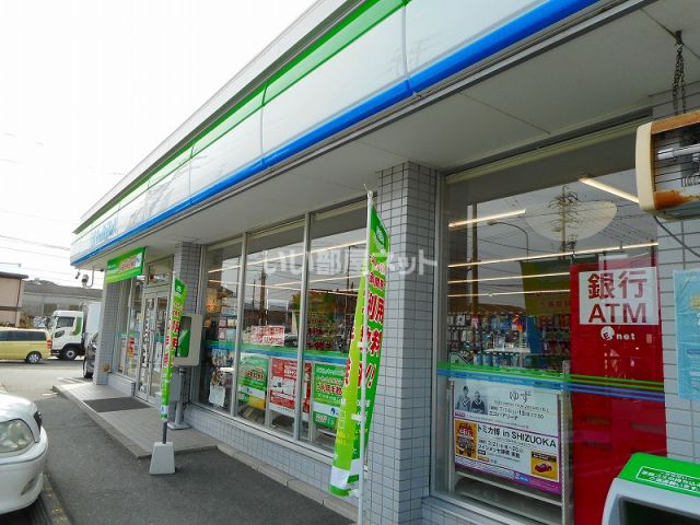 コンビニ　ファミリーマート 掛川千羽店（コンビニ）まで1020m