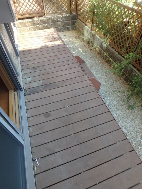 バルコニー　異なる号室の室内写真です