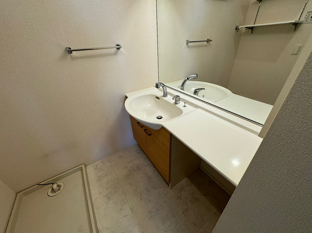 洗面設備　同仕様