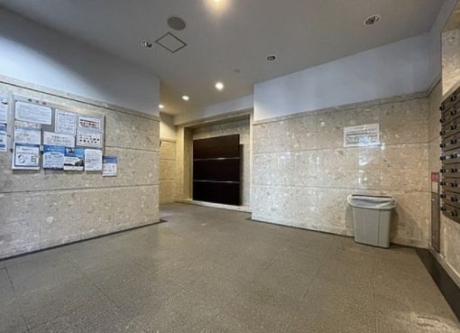 ロビー　建物の内部です