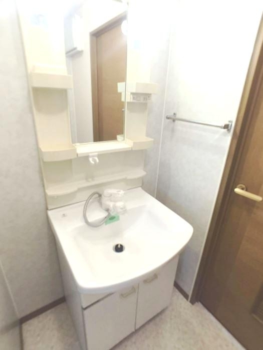 洗面設備　洗髪洗面化粧台