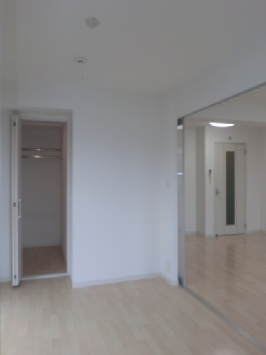 バルコニー　※写真は別部屋参考写真です。実際の色や配置が異なる場合があり