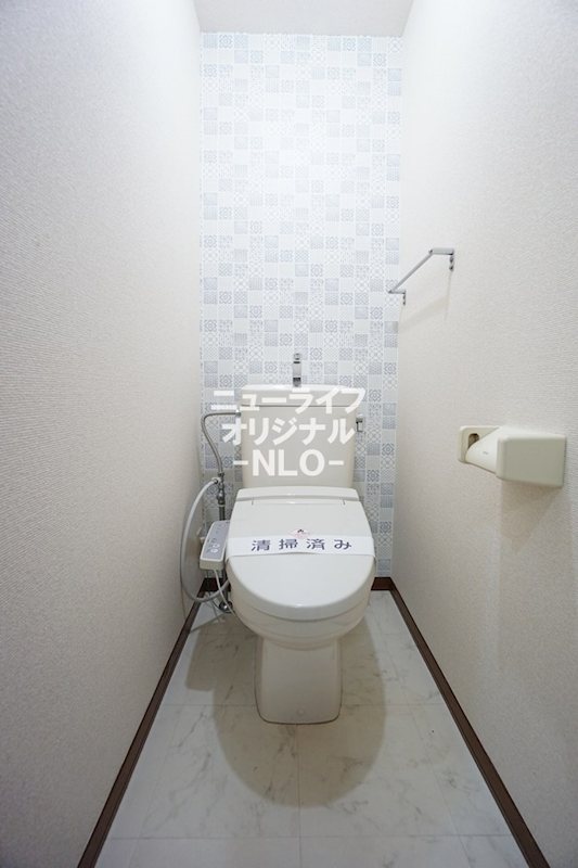トイレ　毎日使うものだから、人に優しく清潔な温水洗浄機能付きトイレ☆
