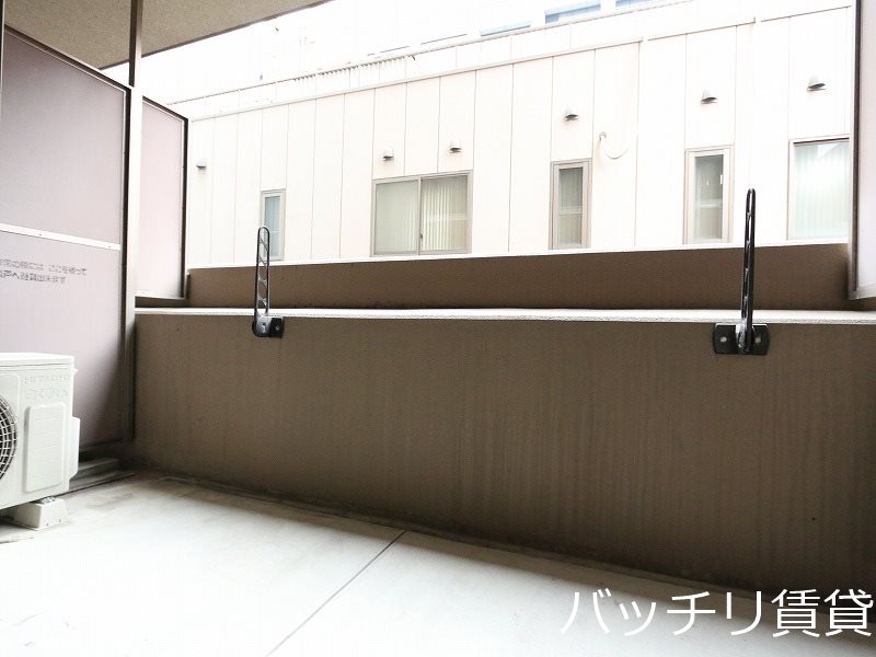 バルコニー　別号室イメージ画像。現況を優先いたします。