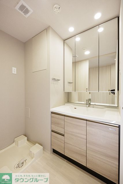 洗面設備　※写真は同タイプ住戸です。
