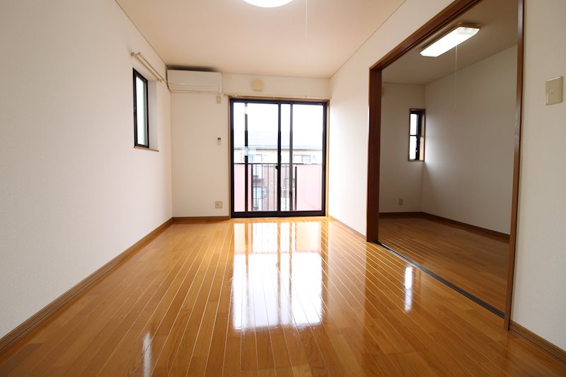 居室・リビング　※別部屋写真