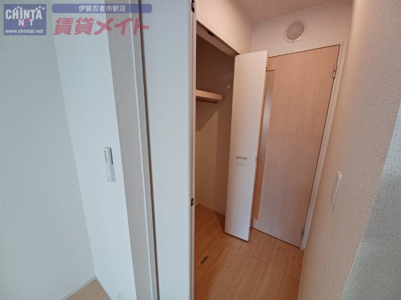 収納　同物件別室の画像です