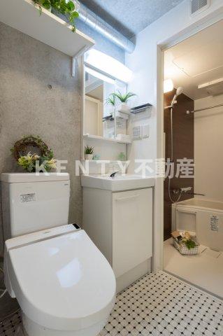 トイレ　シンプルで使いやすいトイレです