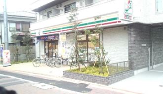 コンビニ　セブン－イレブン大田区大森中２丁目店（コンビニ）まで257m