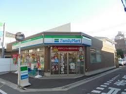コンビニ　ファミリーマート 西巣鴨駅東店（コンビニ）まで870m