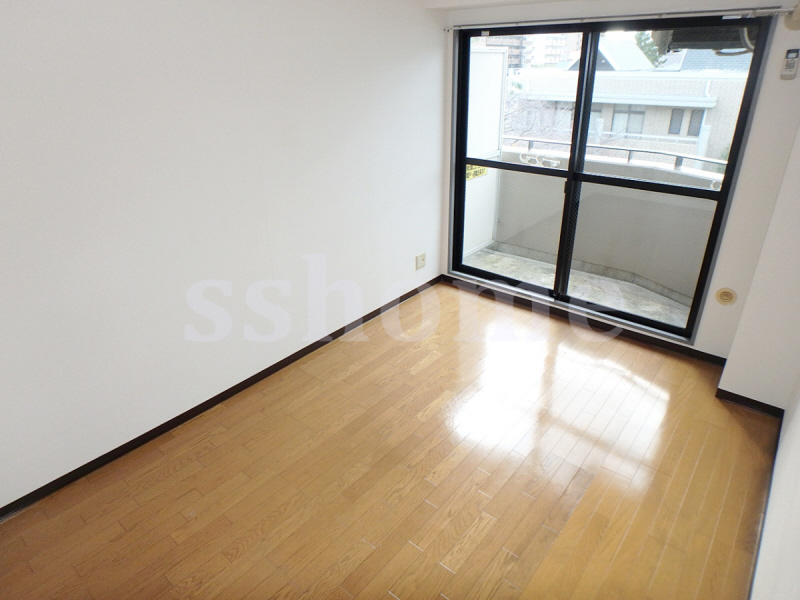居室・リビング　きれいなお部屋です☆