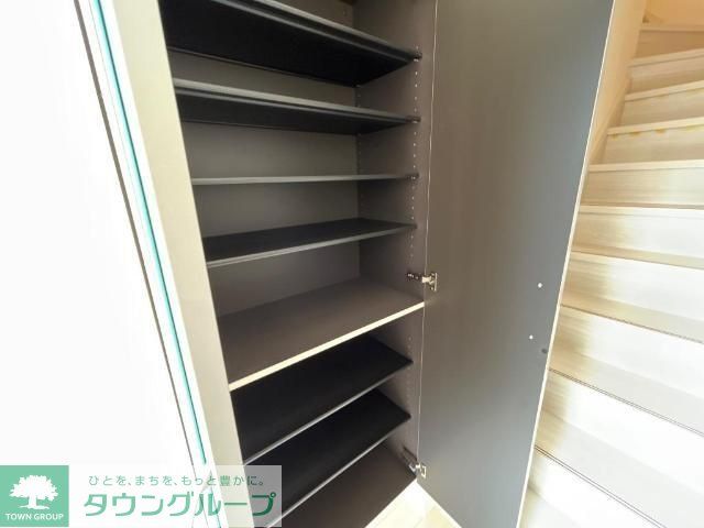 玄関　★お部屋探しは株式会社タウンハウジング東京まで★