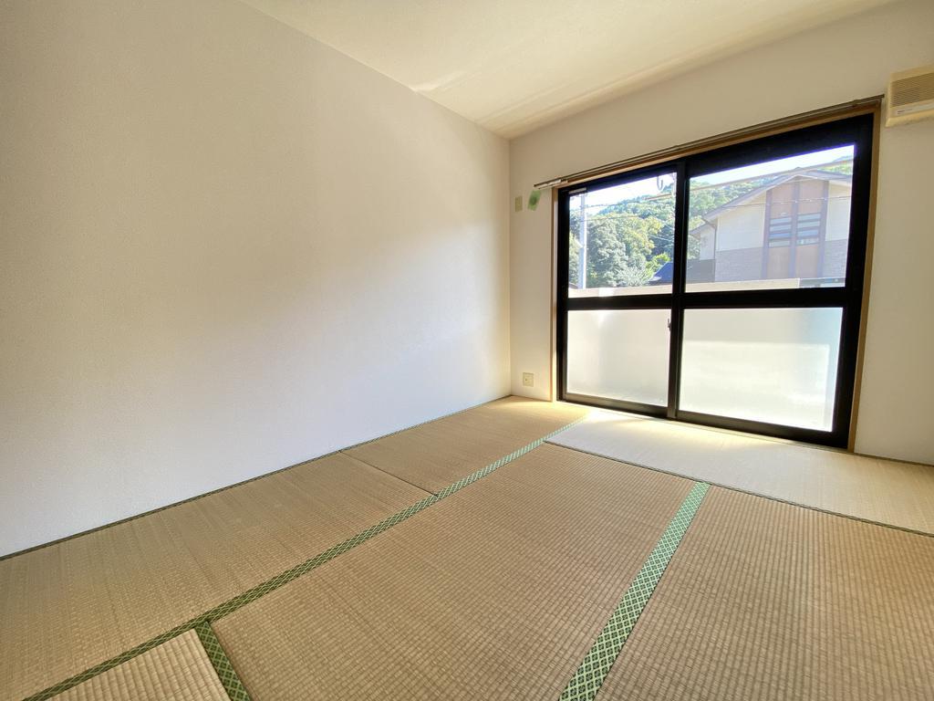 居室・リビング　和室のお部屋は６帖になります◎