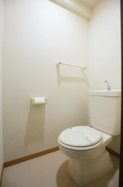 トイレ　別部屋参考写真