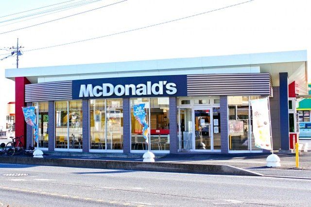 飲食店　マクドナルド玉村とりせん店（飲食店）まで160m