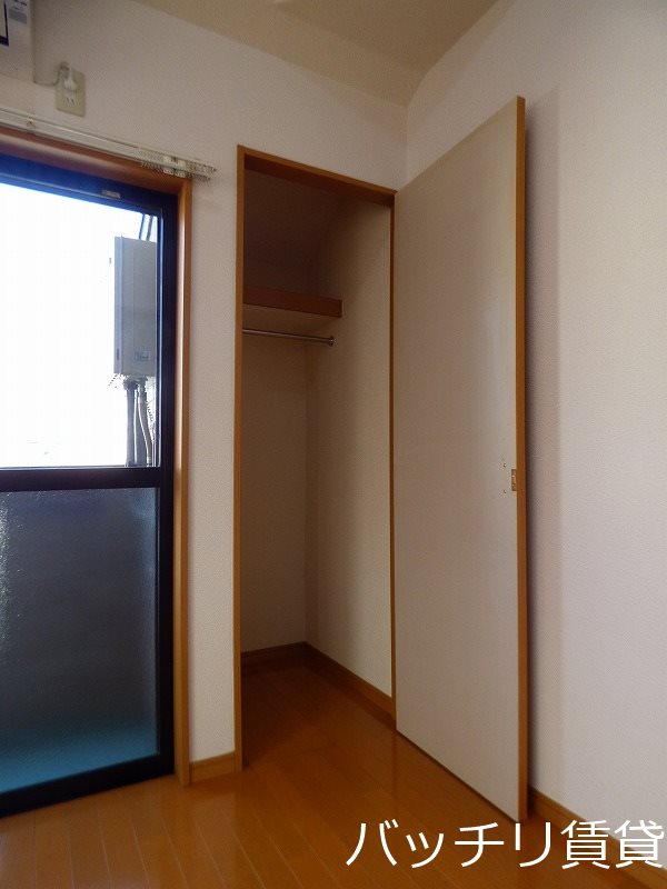 収納　画像は同型タイプの為現状を優先致します。