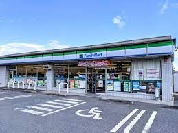コンビニ　ファミリーマート湖南石部南店（コンビニ）まで717m