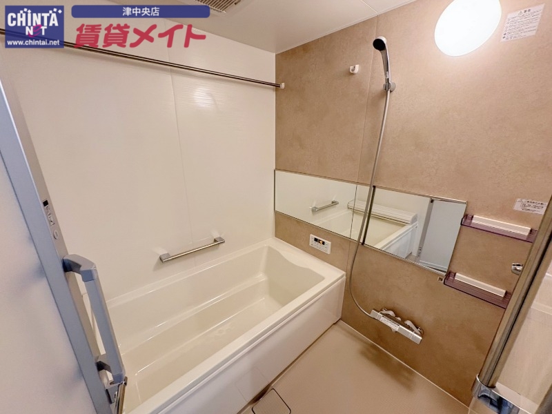 バス・シャワールーム　同型タイプ画像