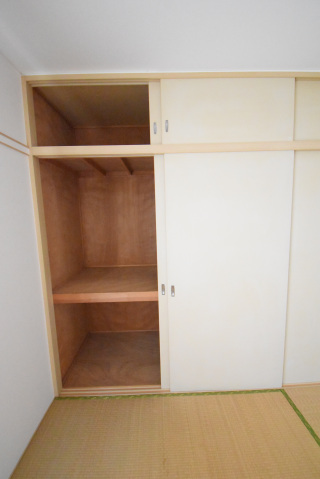 収納　反転タイプのものです。