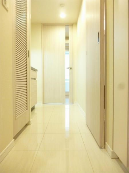 玄関　★《見学予約受け付け中》設備充実のハイグレード賃貸マンション