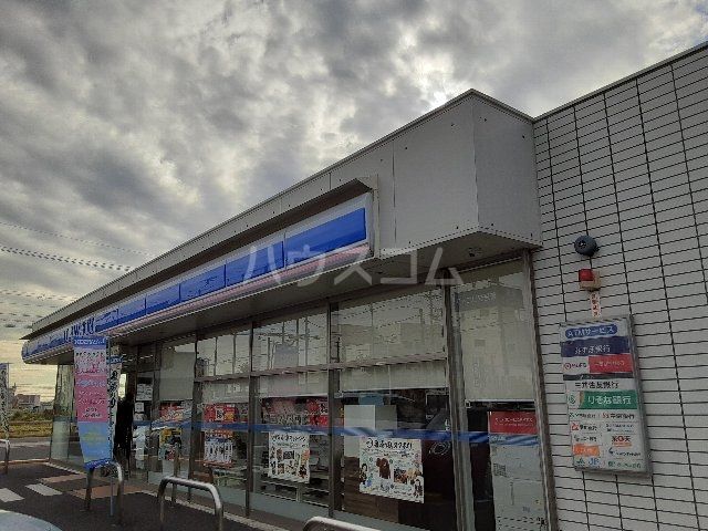 コンビニ　ローソン北名古屋井瀬木店（コンビニ）まで594m