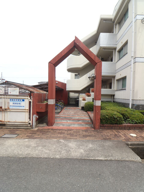エントランス　エントランス