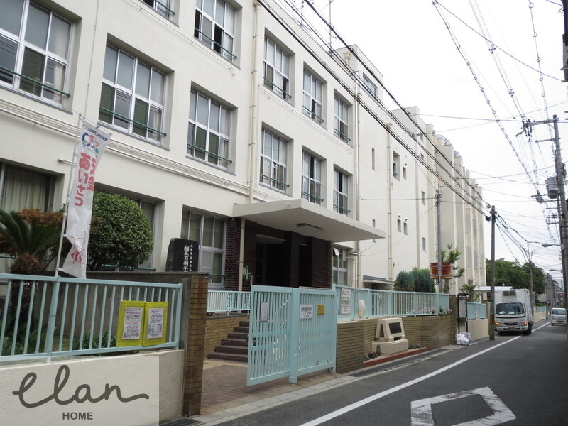 小学校　中本小学校（小学校）まで386m