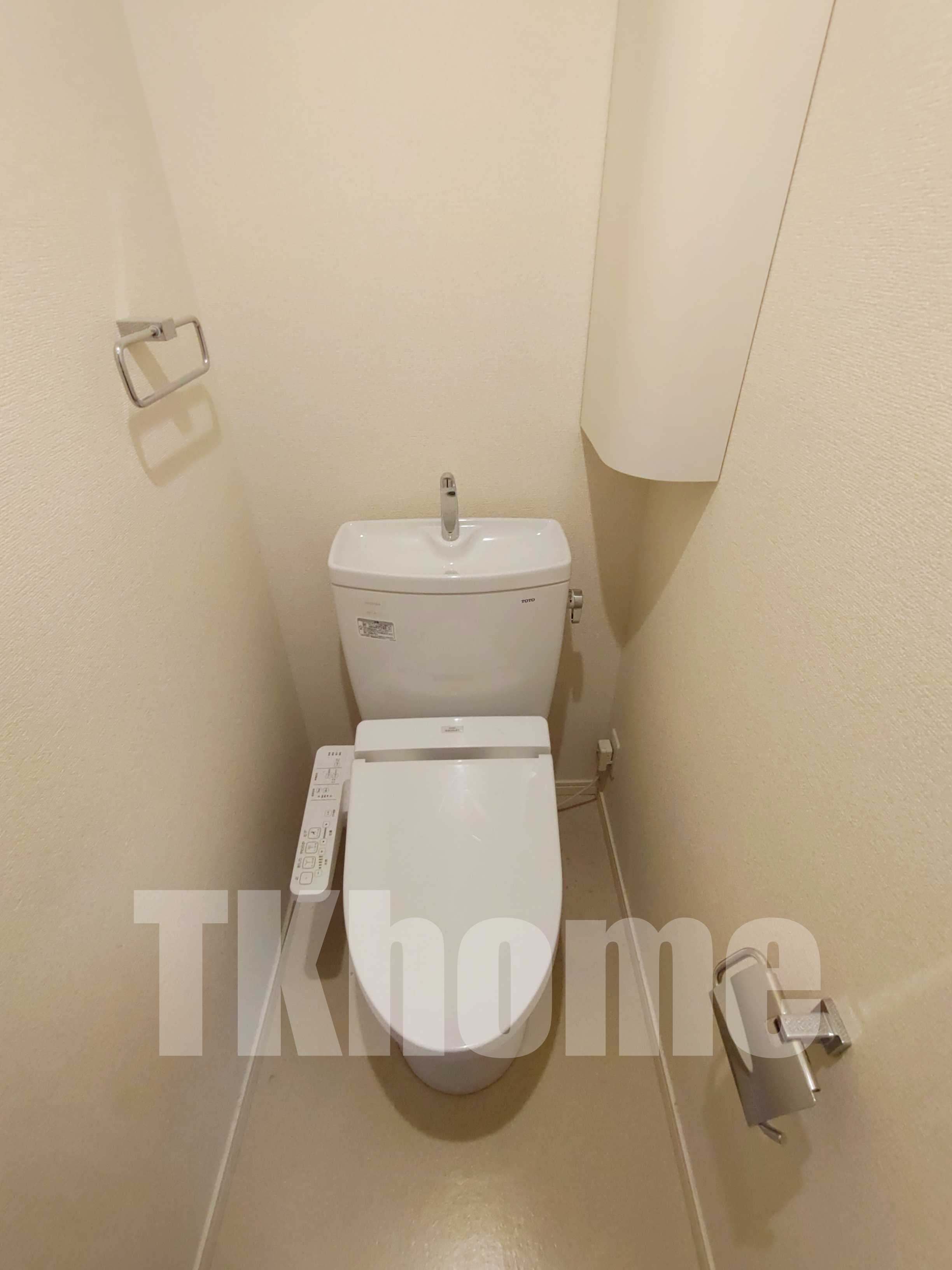 トイレ　ウォシュレット完備