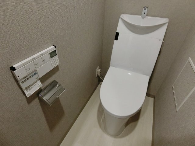 トイレ　※別号室参考画像