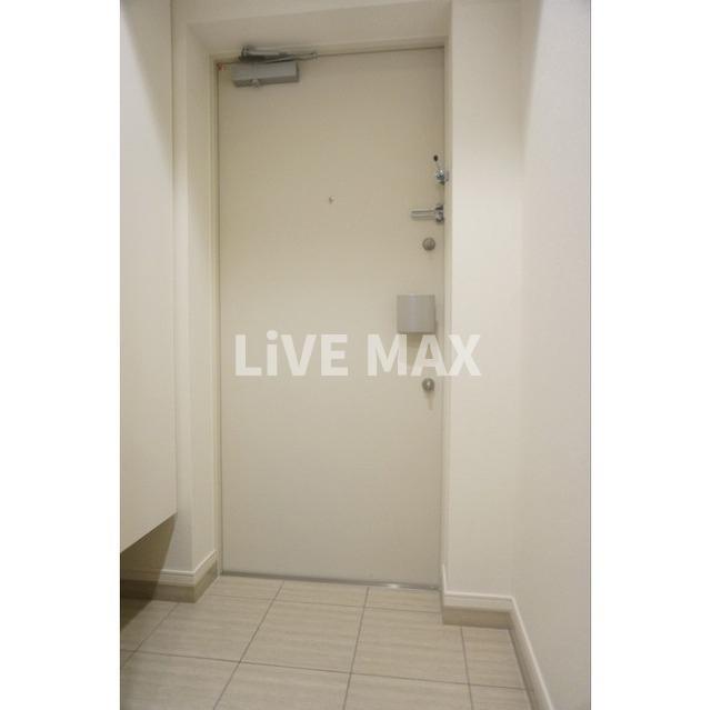 玄関　モデルルーム写真