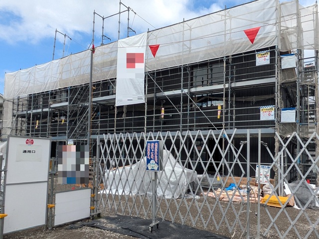 建物外観　建築中